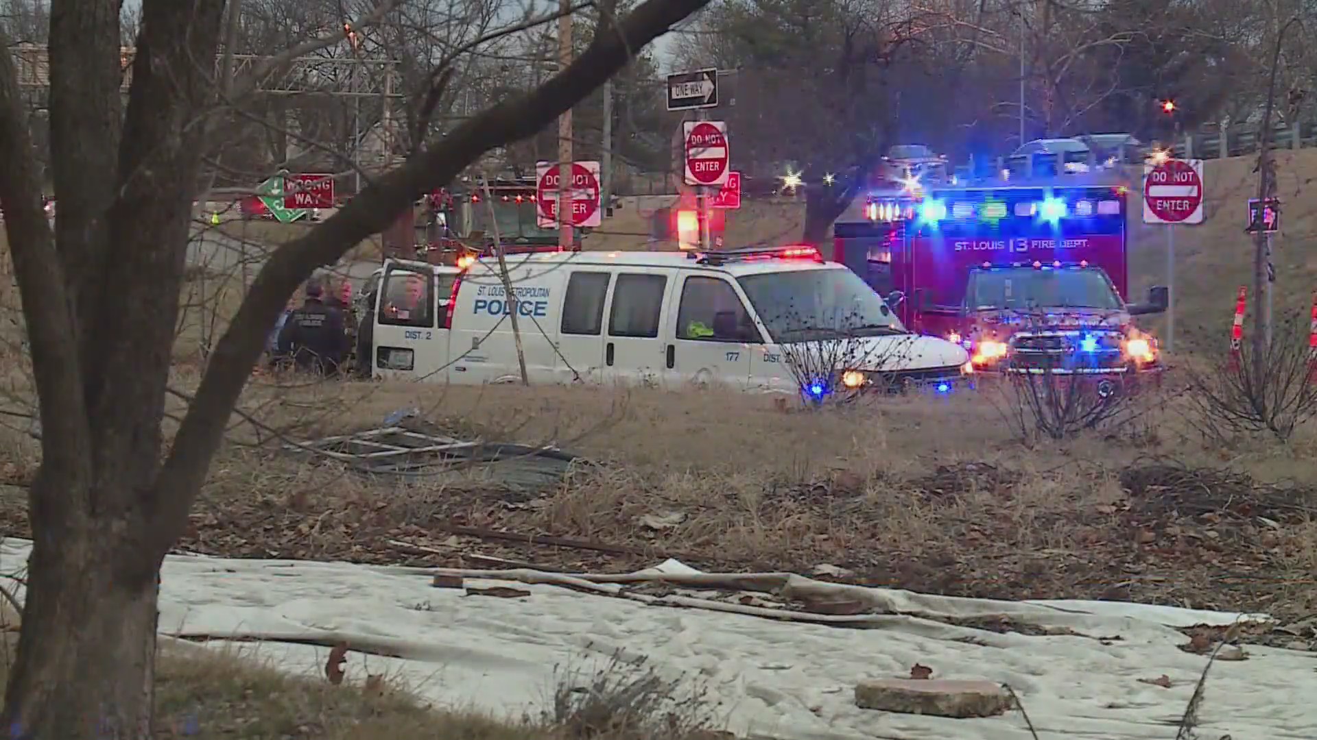 Murder suspect in custody after I-55 crash in south St. Louis – FOX 2