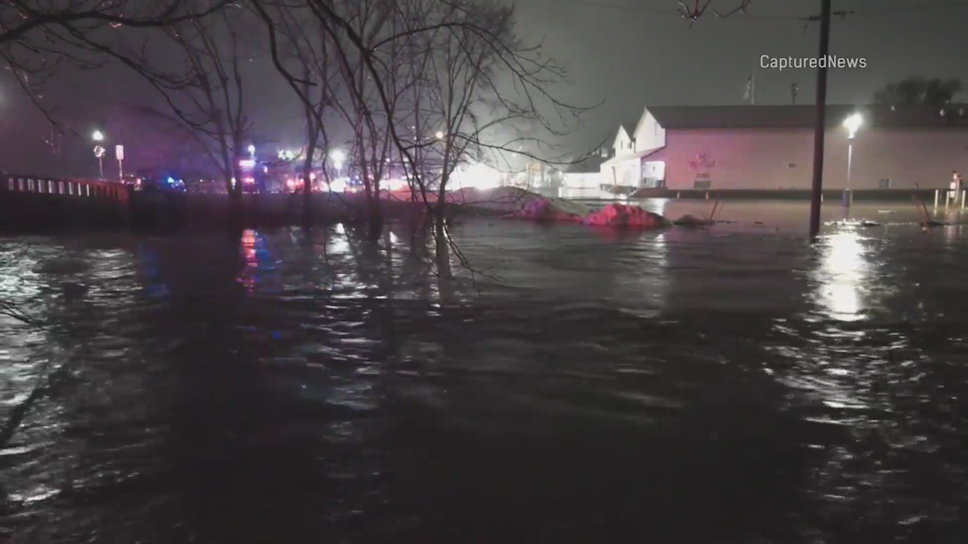 Evacuations underway in downtown Wilmington due to flash flooding – WGN-TV