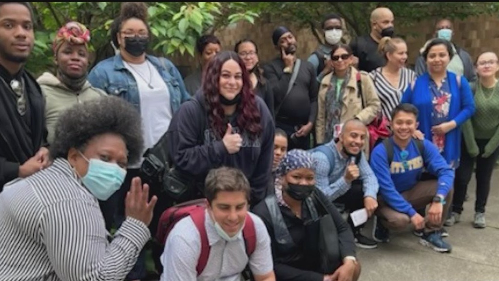 Mental Health Peer Specialists Helping Nyers Pix11