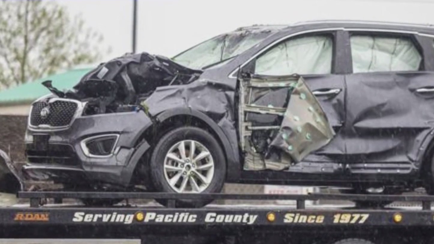 Families mourn woman, two teens killed in Ilwaco crash near fuel dock