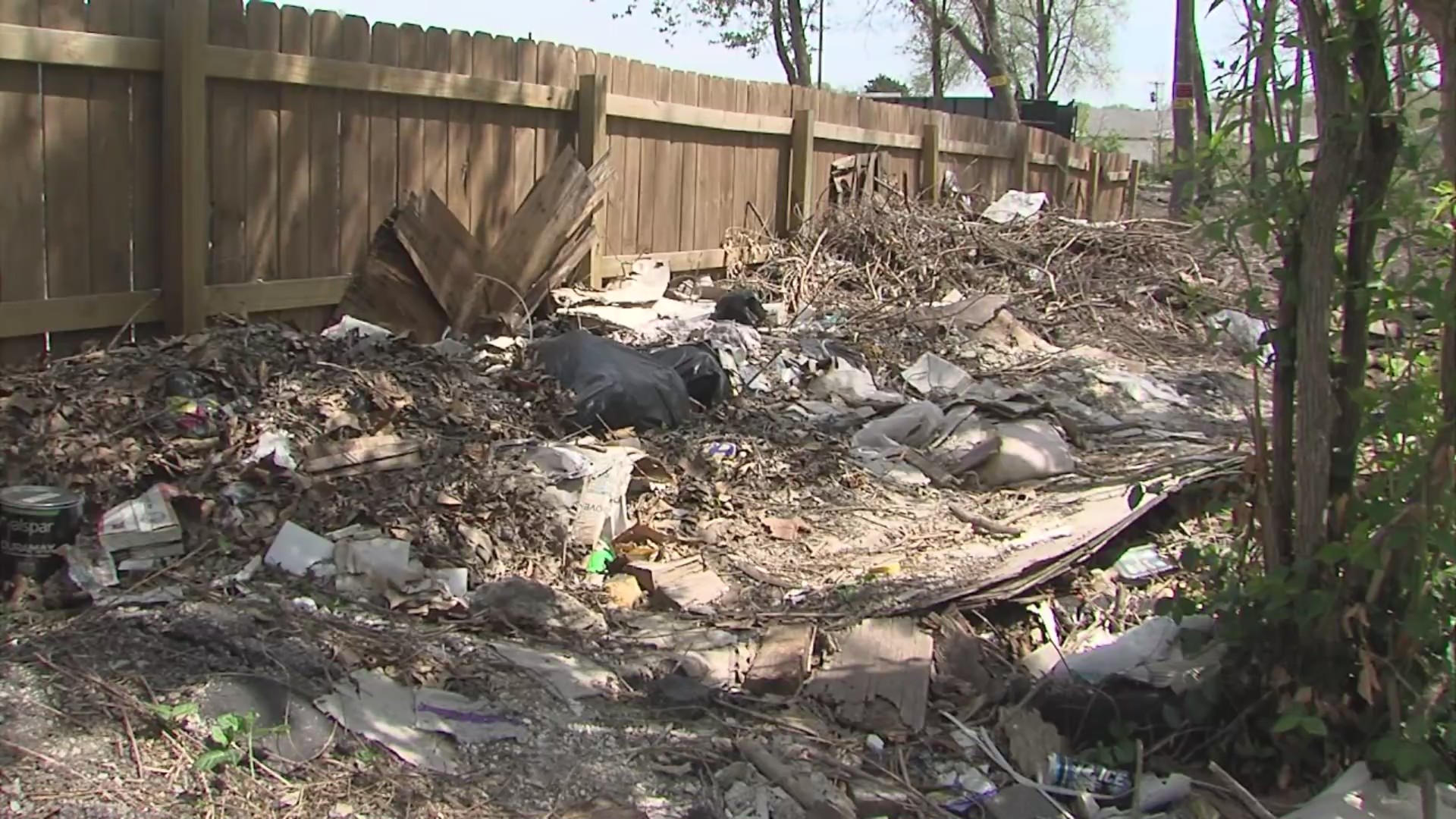 Illegal dumping causing mess in east Kansas City FOX 4 Kansas City