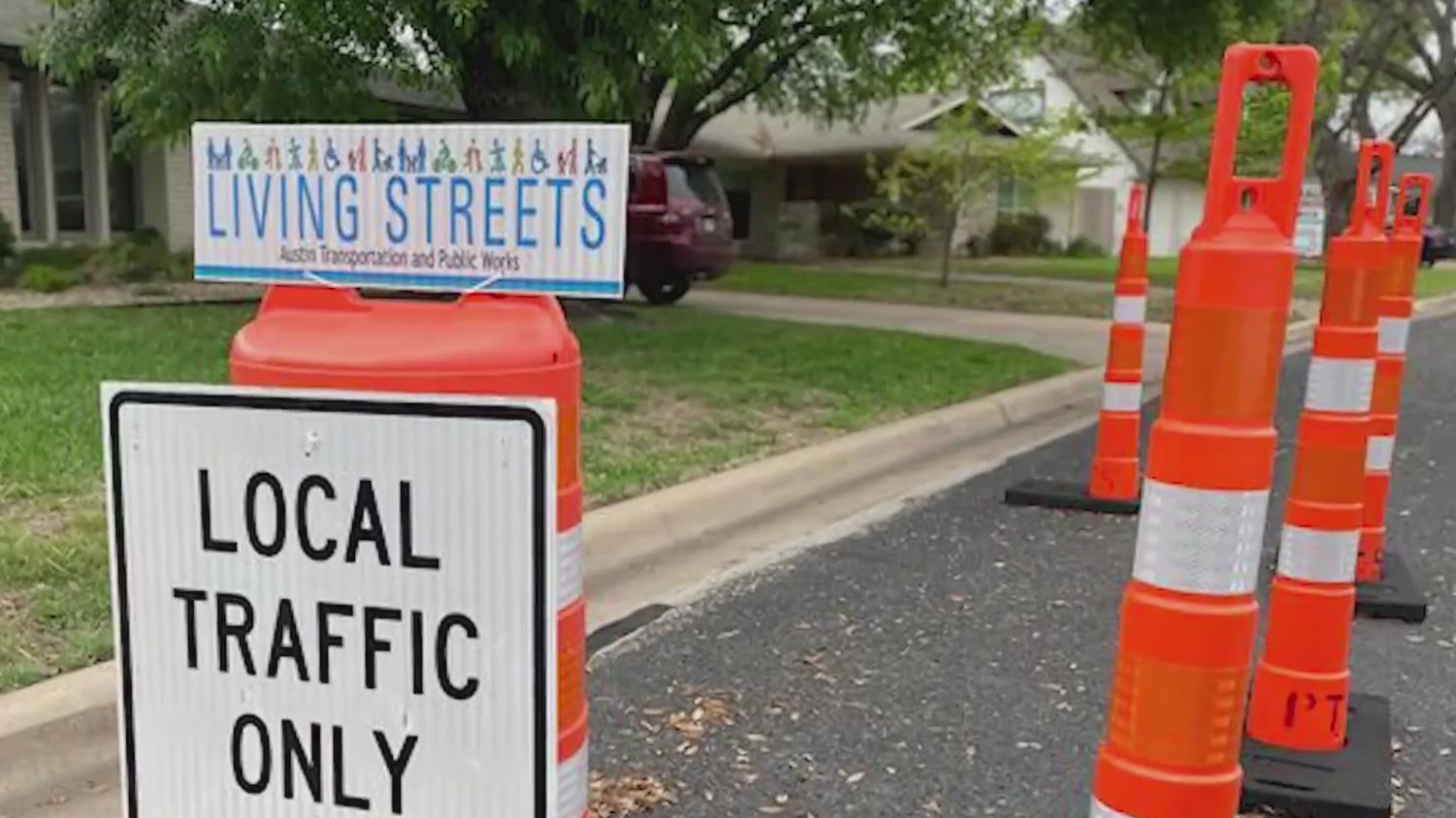Austin Neighbors Connect Through City S Living Streets Program Kxan