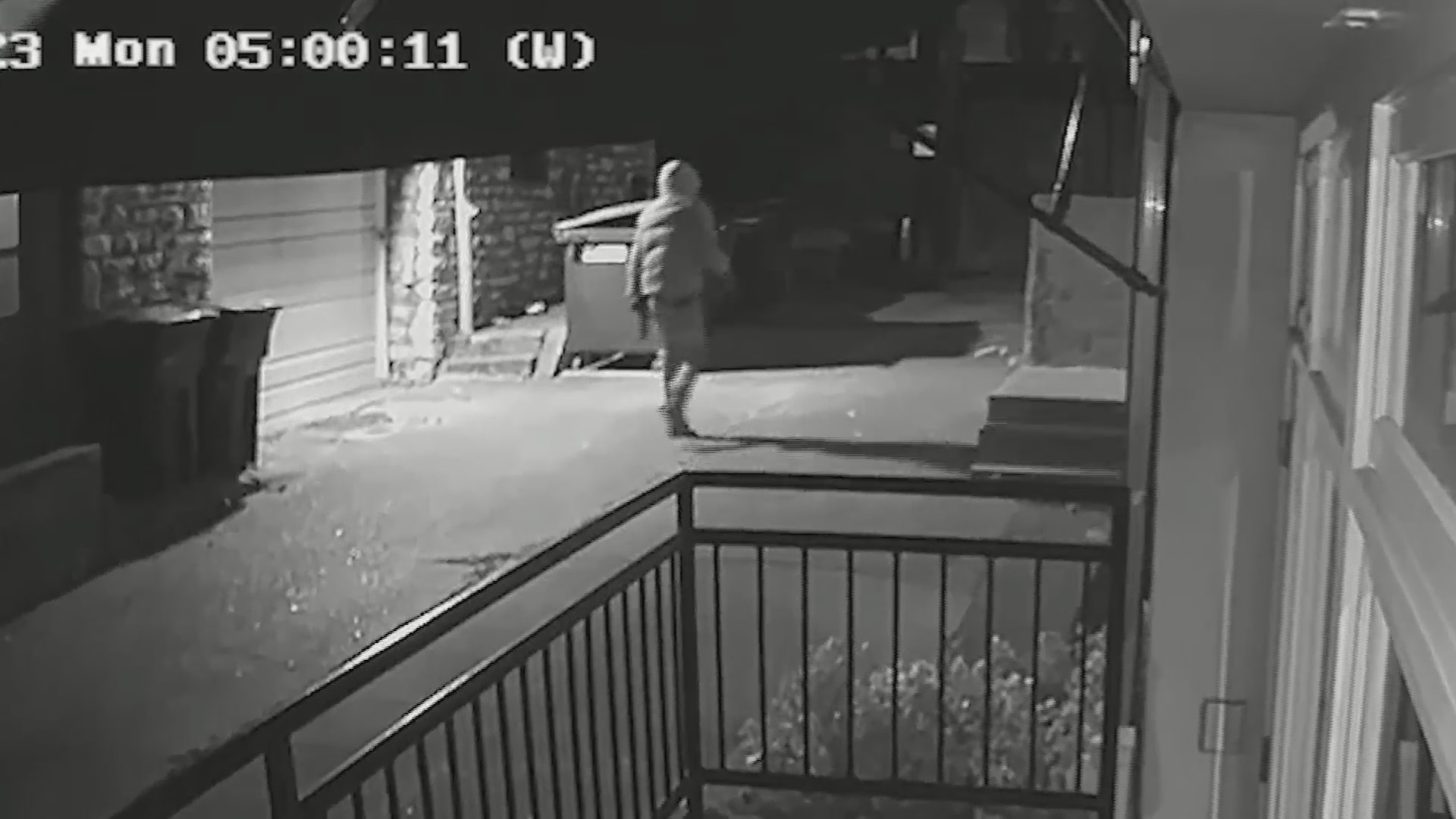 Manhunt underway for 2nd Clayton homicide suspect FOX 2