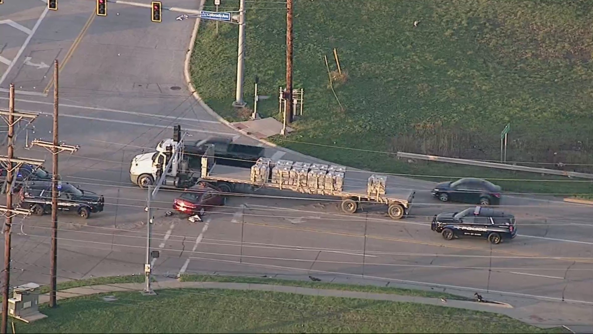 Traffic Alert: Crash in Avon blocks area near I-90 – Fox 8 Cleveland WJW