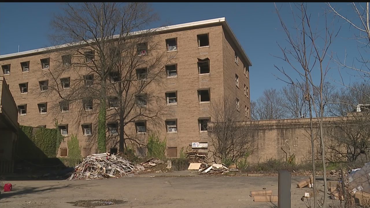 Warren community discusses plans, what’s next for former St. Joseph