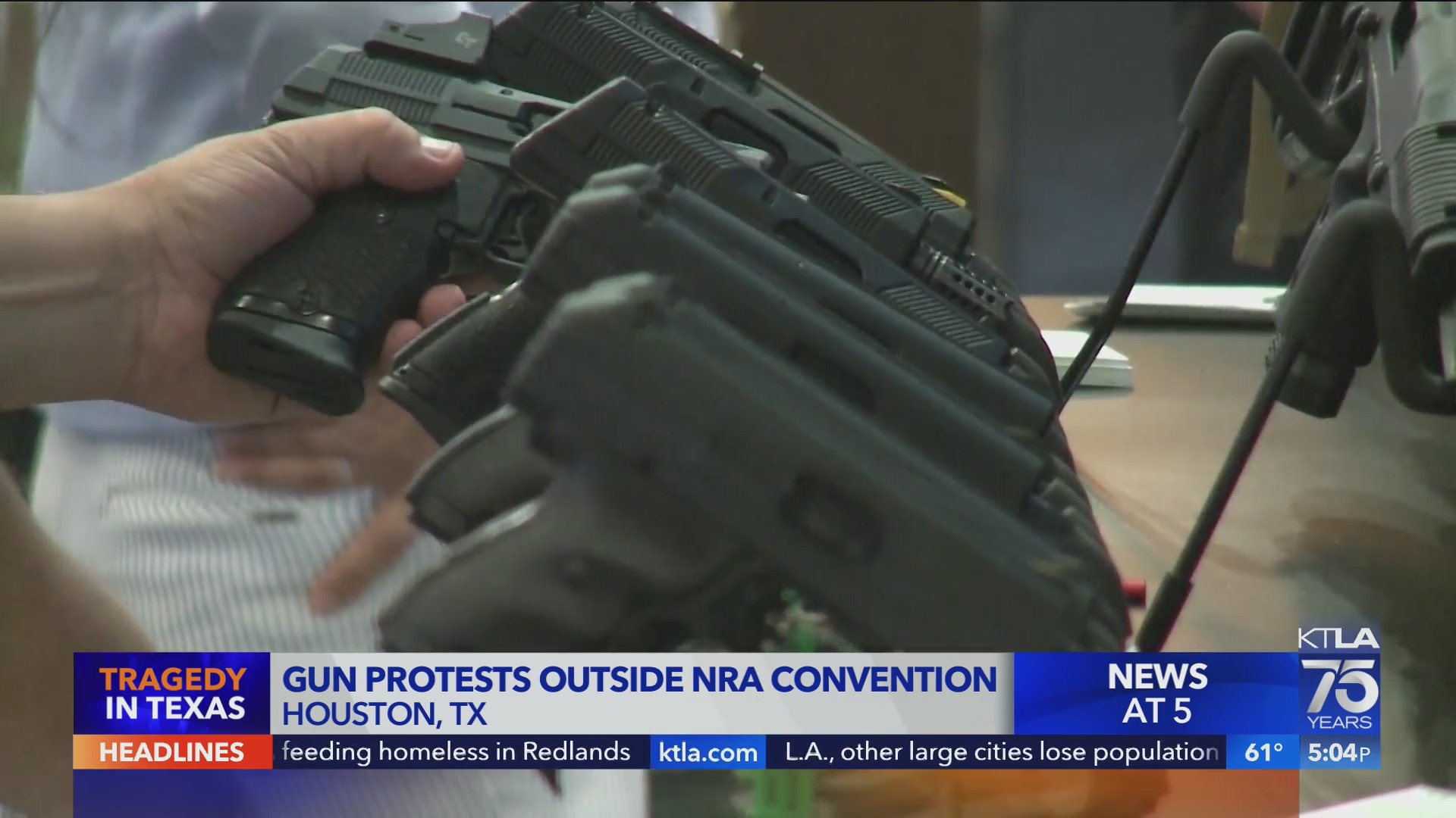 NRA convention draws protests as well as support – KTLA