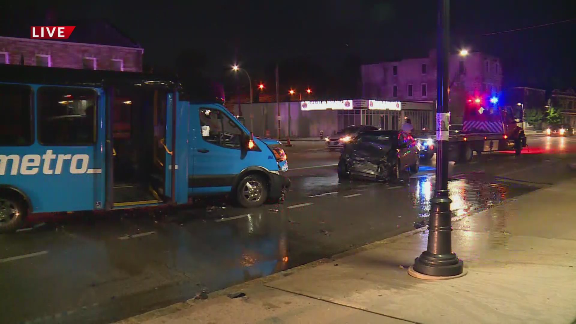 Crews responding to crash involving Metro Bus – FOX 2