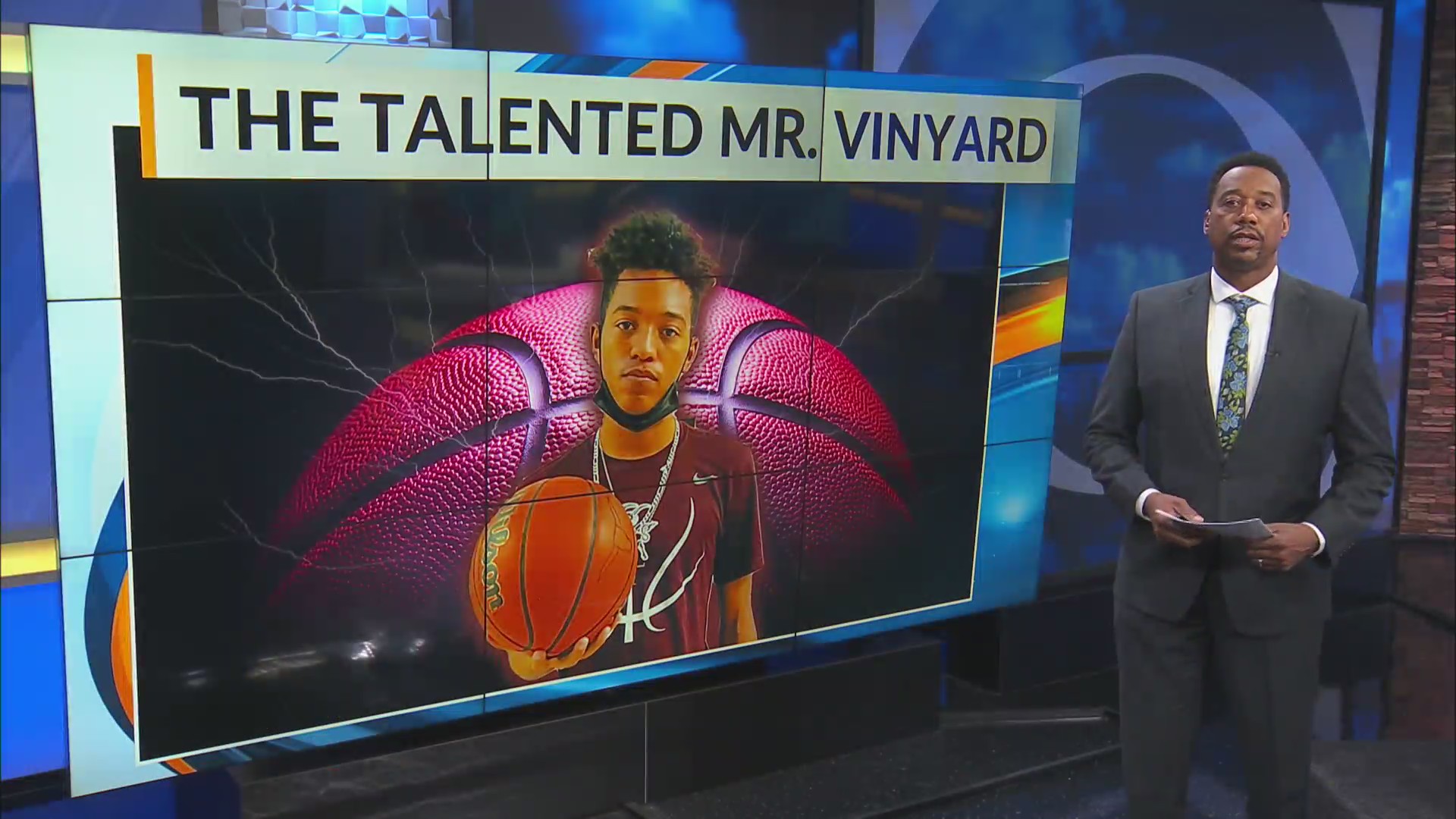 Magdalena’s D’Shaun Vinyard recognized for his work on the basketball