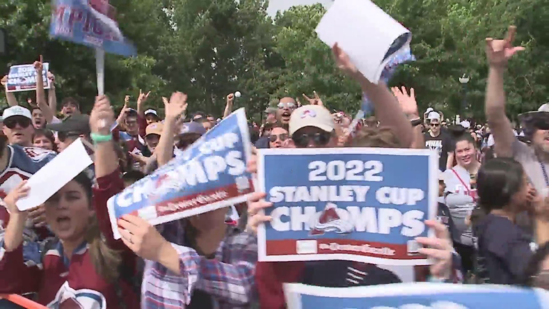 Avs fans line Denver’s streets for Stanley Cup parade – FOX31 Denver