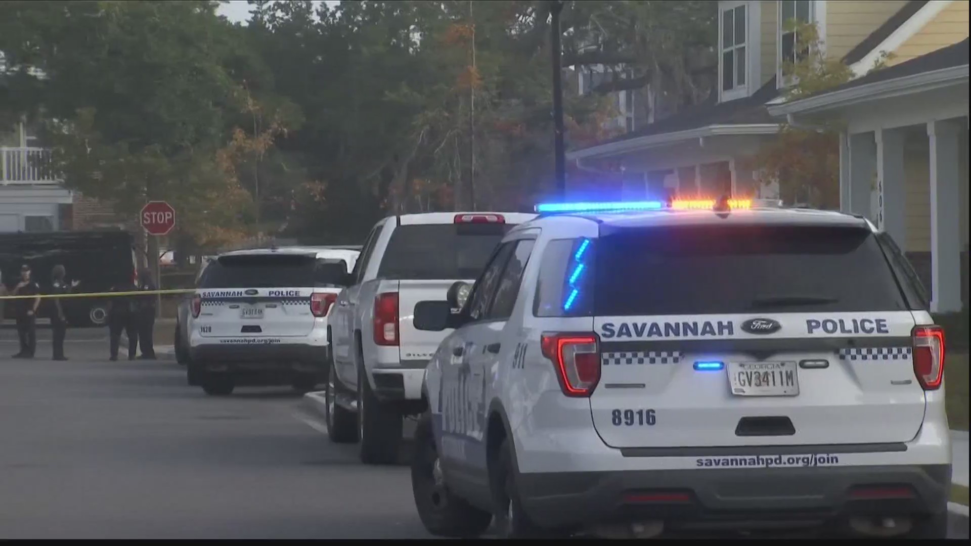 SPD: Armed man arrested after barricading himself in apartment on ...