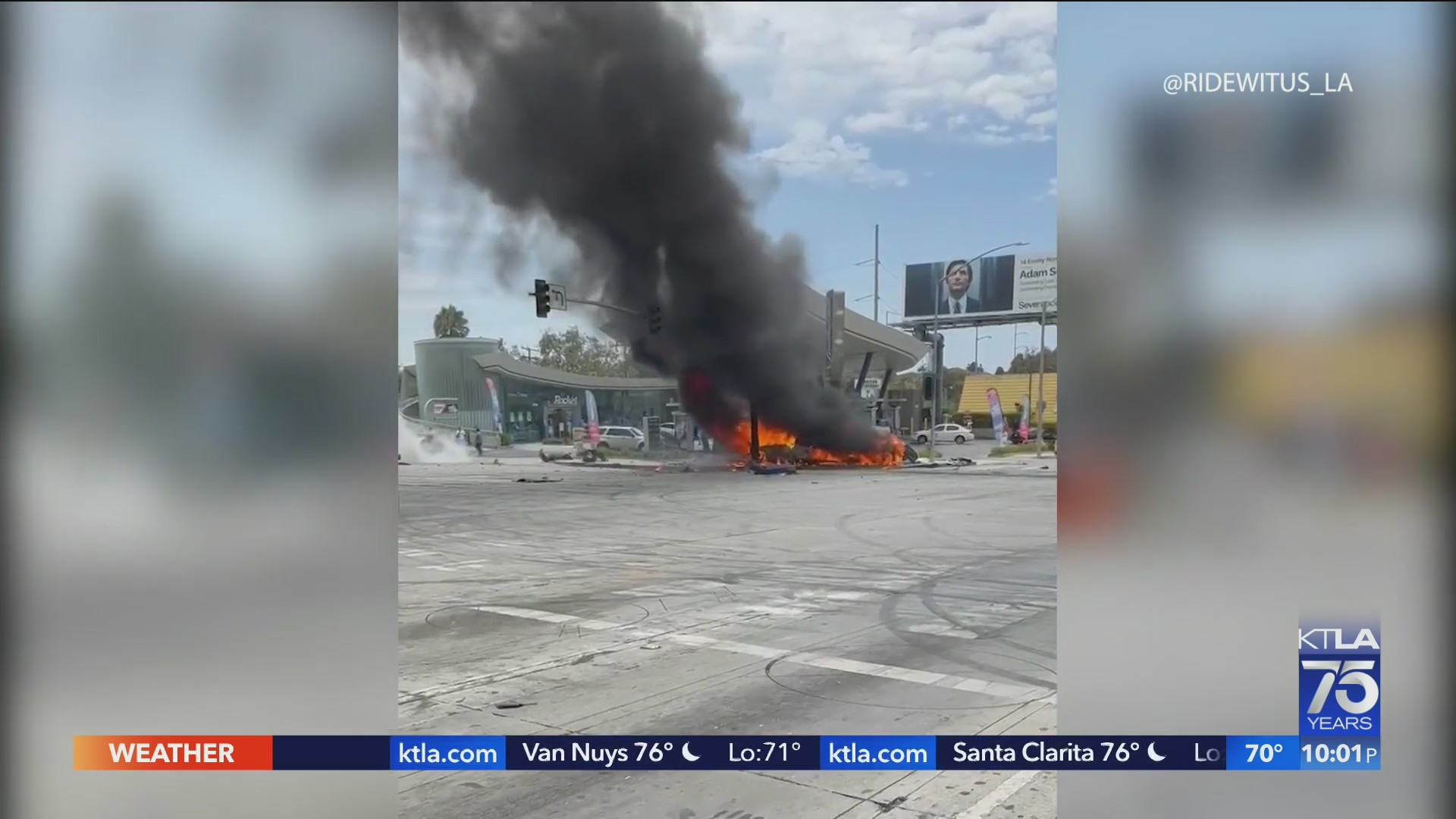 6 dead, 8 hurt after fiery car crash in Windsor Hills – KTLA