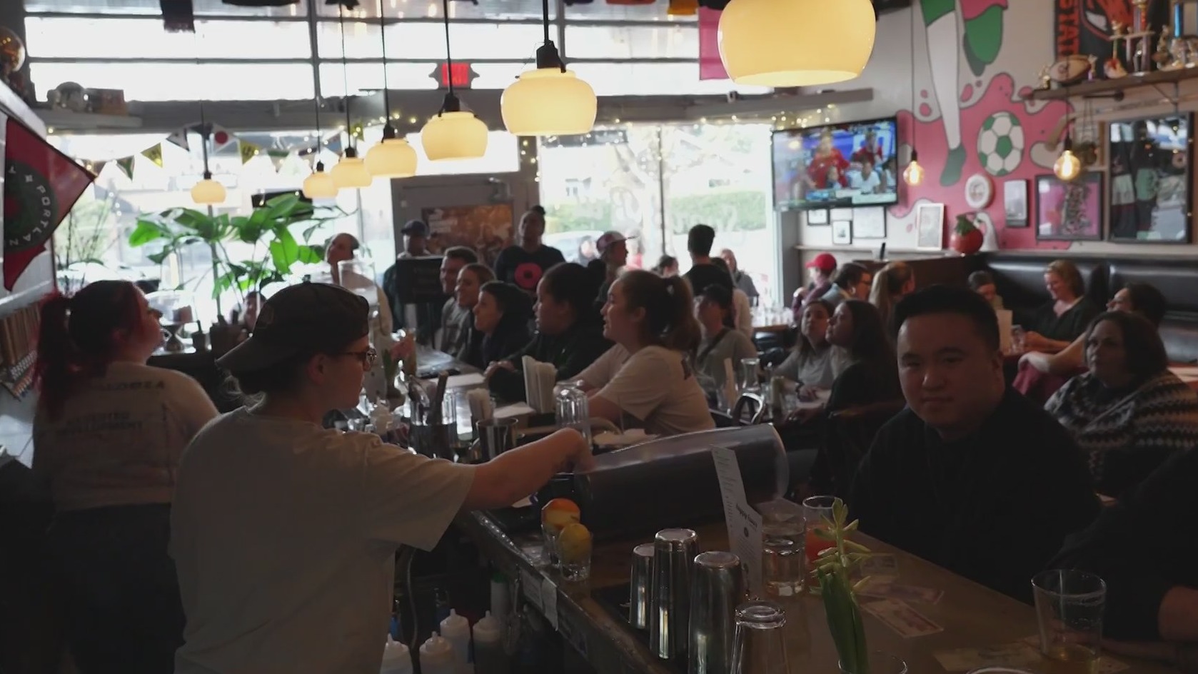 Blazers honor Portland’s first women’s sports bar for Women’s History