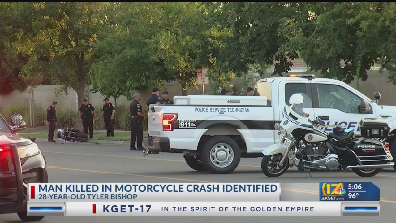 Man in crash near Centennial High, identified – KGET 17 News