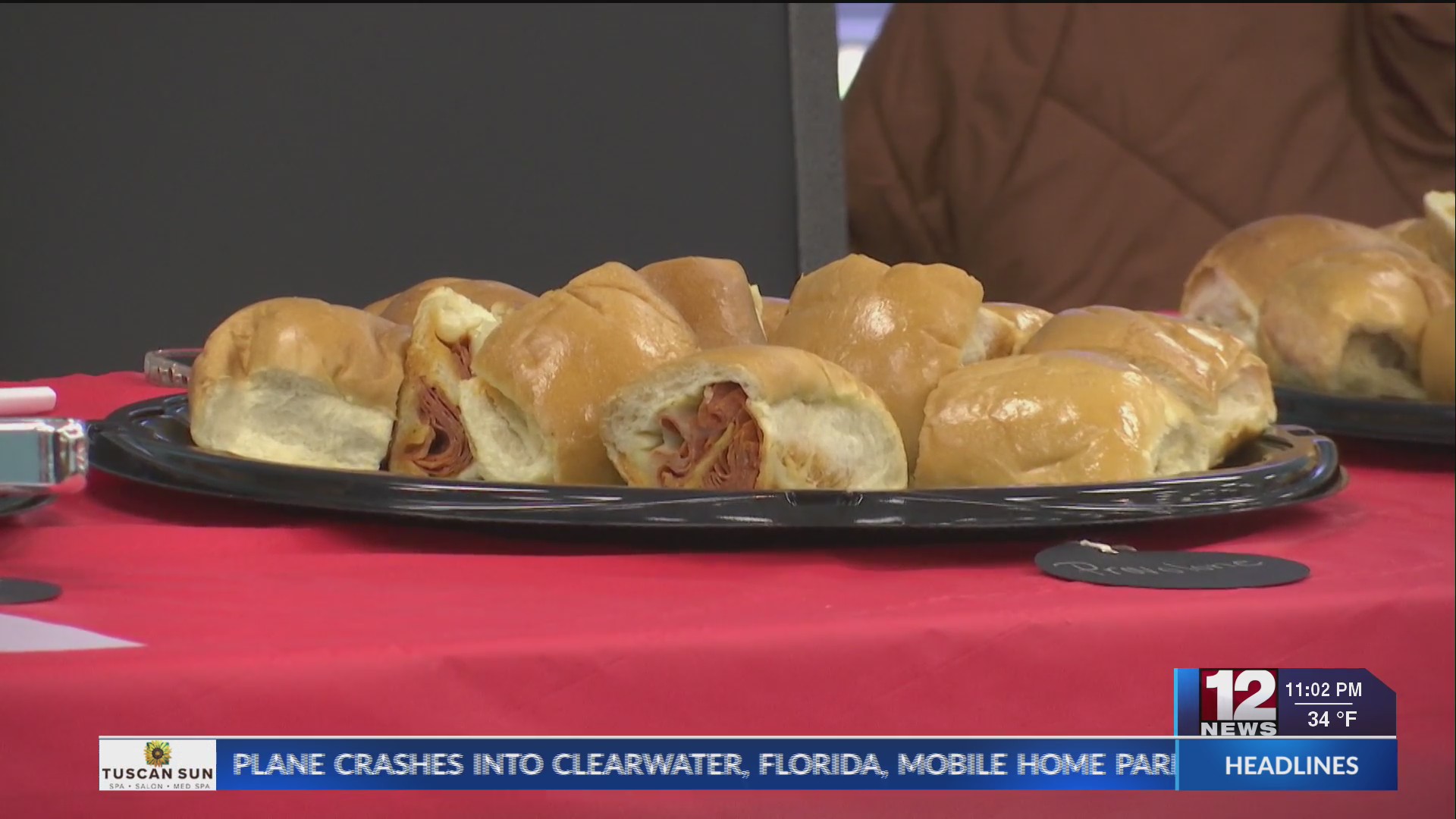 Clarksburg First Fridays hosts 2nd annual Pepperoni Roll and Pizzapalooza