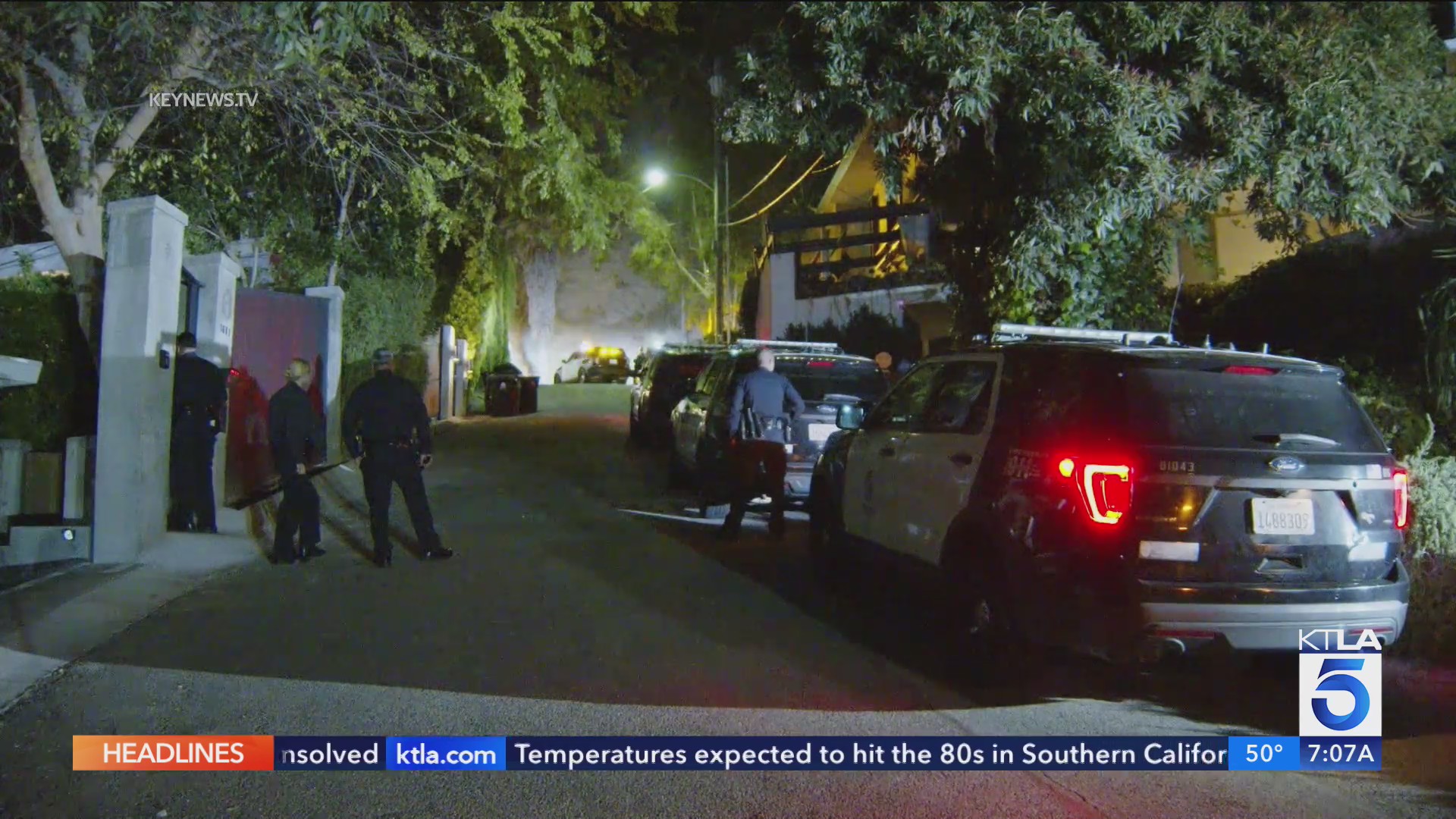 Resident reportedly called police while Hollywood Hills home was being ...