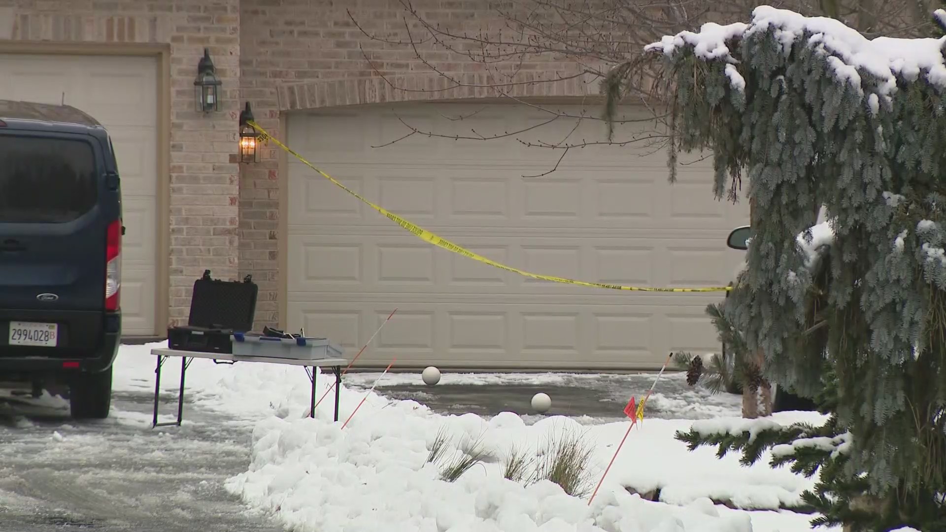 Man, woman killed in domestic-related shooting in Downers Grove: police ...