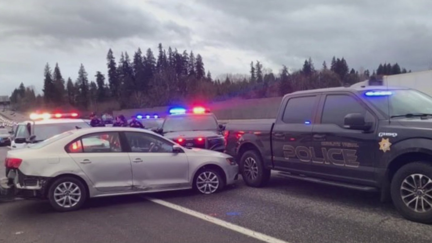 Portland Police identify woman accused of stealing car with 2 kids ...