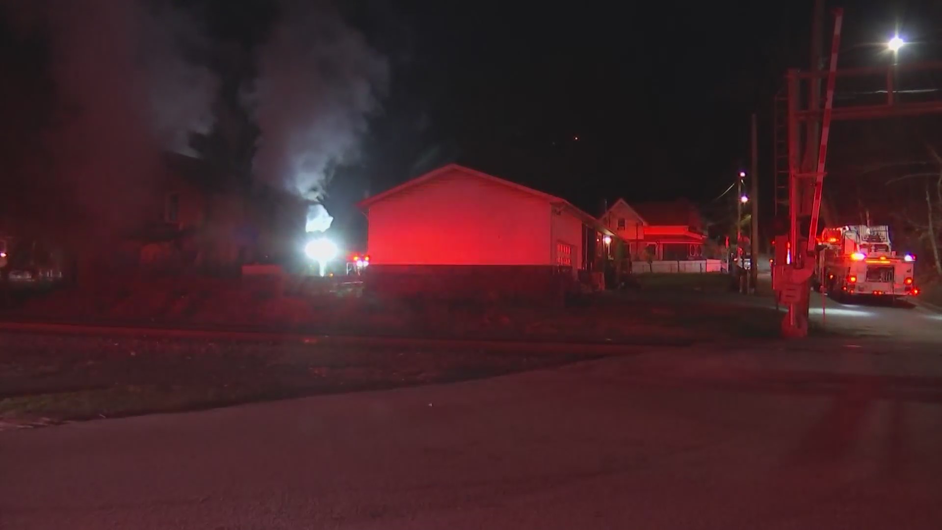 Crews battled abandoned house fire – WOWK 13 News