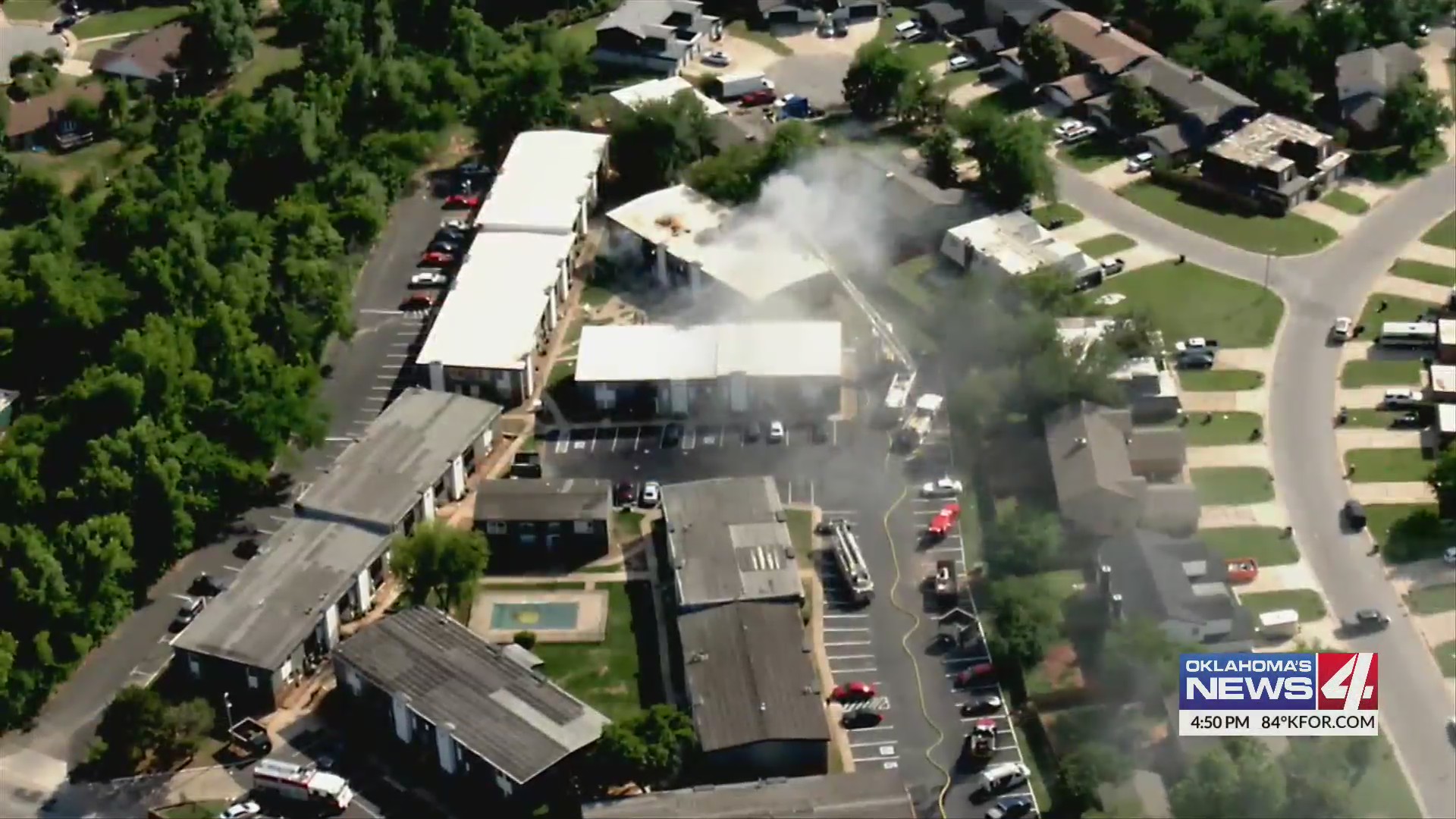 Crews on scene of apartment fire – KFOR.com Oklahoma City