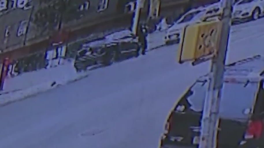 Woman, child hit by vehicle in Harlem: police – PIX11