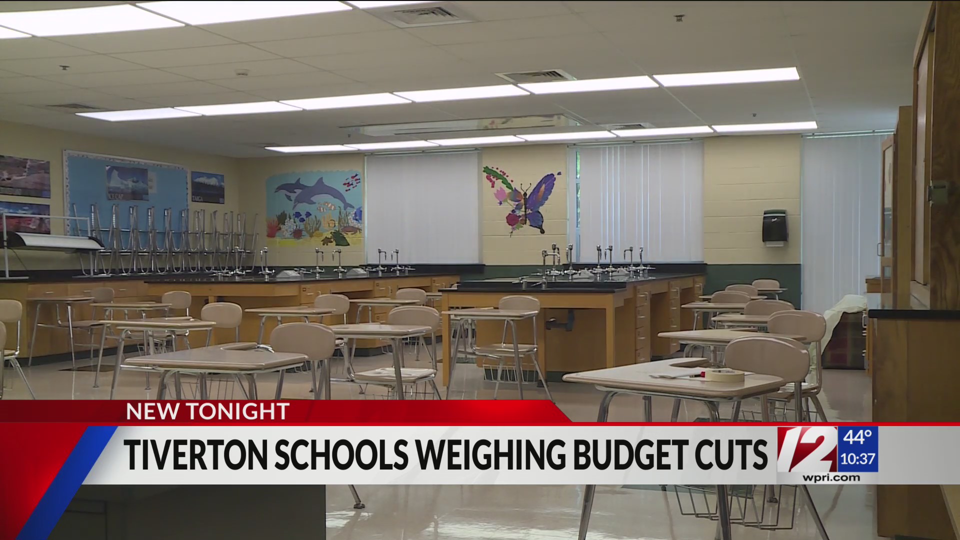 Tiverton weighs closing school, cutting jobs as deficit looms