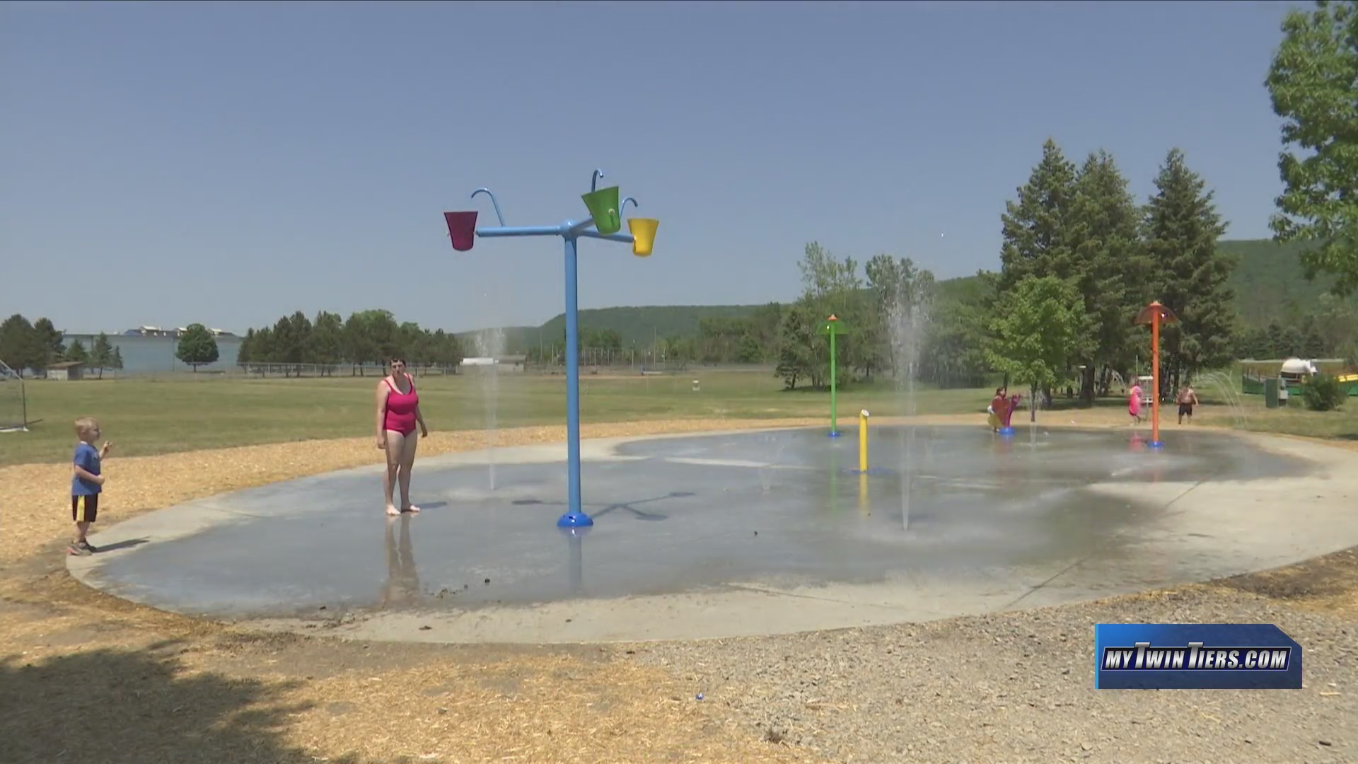 New Eldridge Park splash pad opens up with a bang WETM