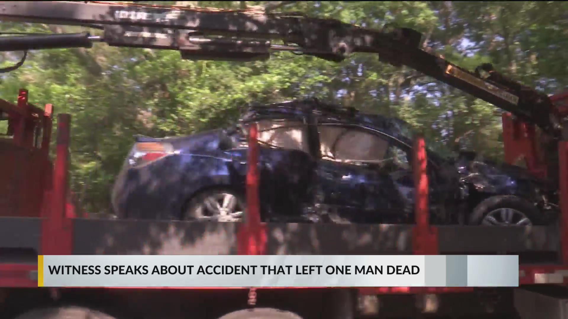 Man dead after car collides with train in Mobile, neighbors say these ...