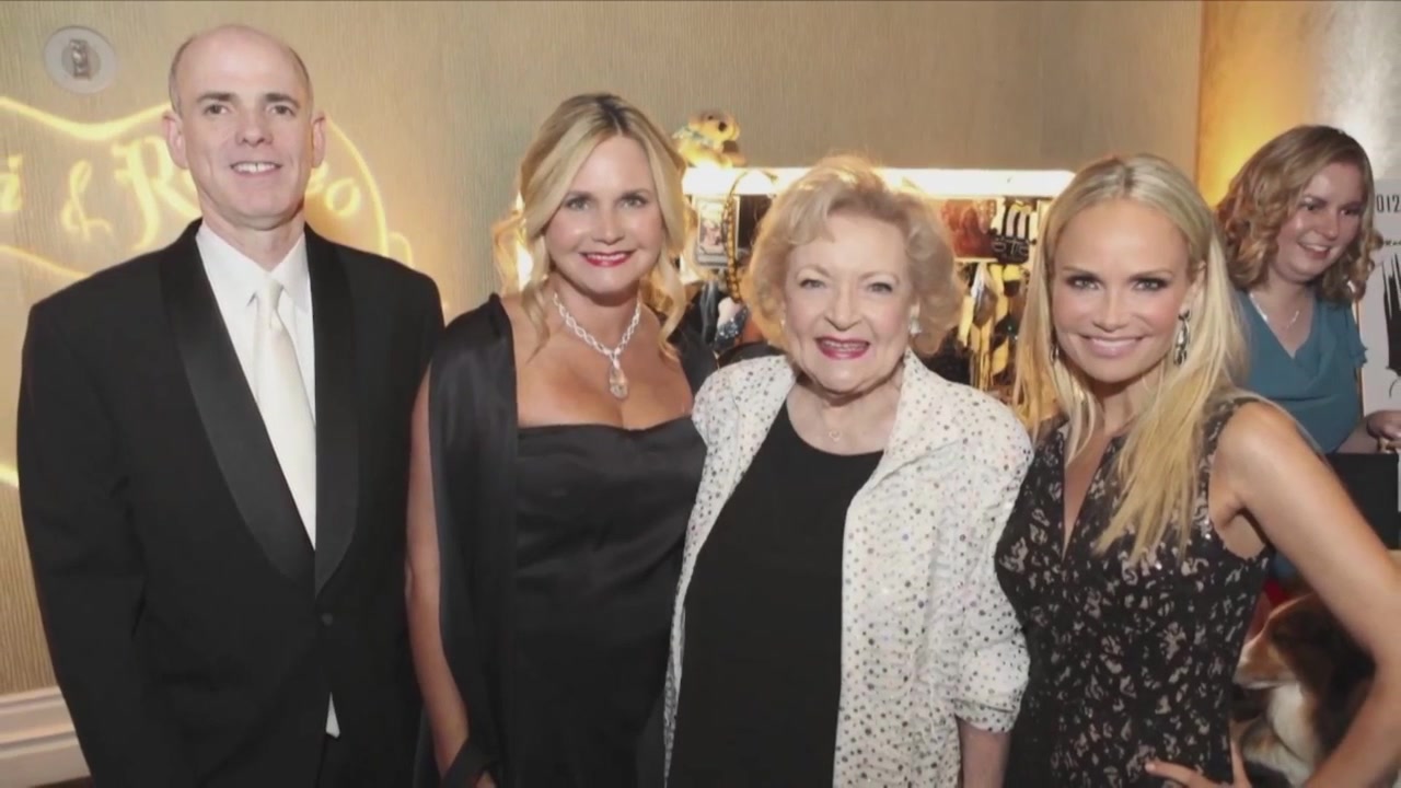 A movement to recognize a National Betty White Day KNWA FOX24