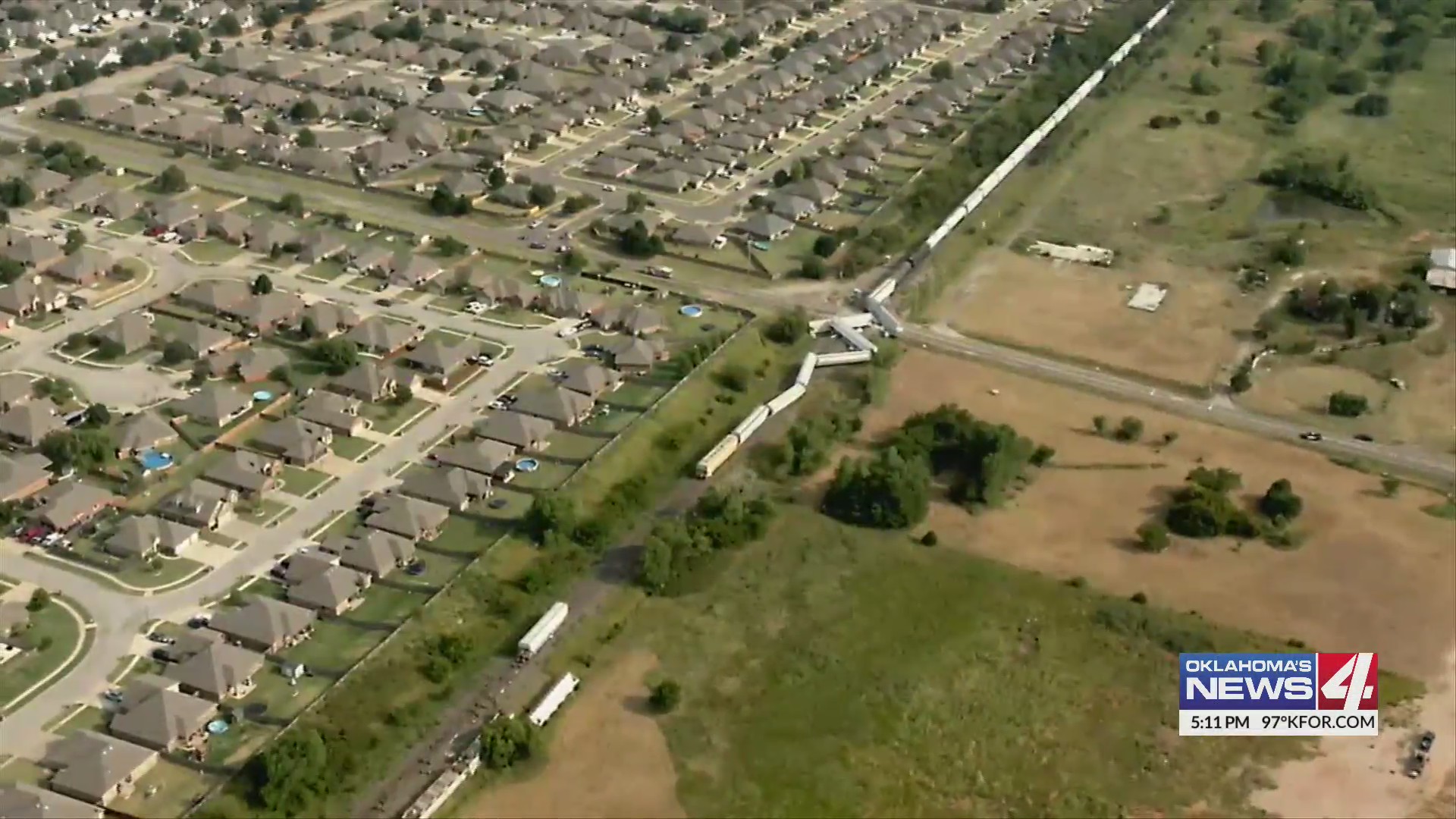 Emergency crews on scene of train derailment Oklahoma City