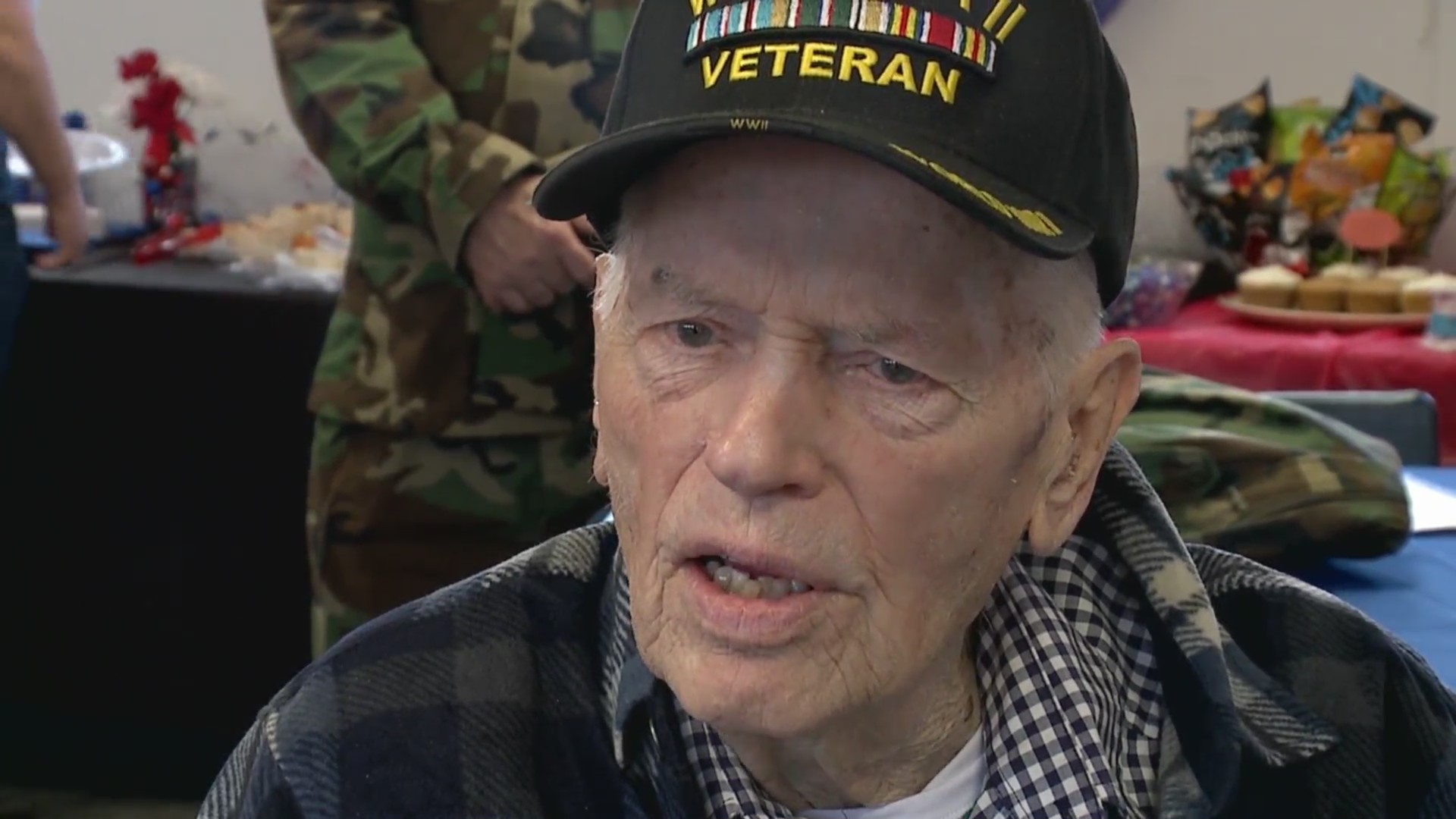 97yearold WWII veteran honored at Aurora school’s parade FOX31 Denver
