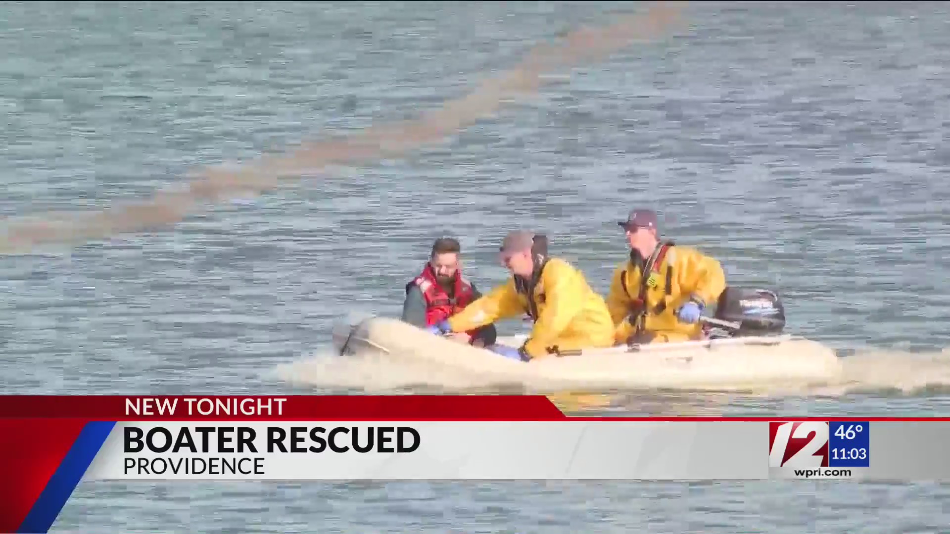 Boater rescued in Providence after vessel capsizes – WPRI.com