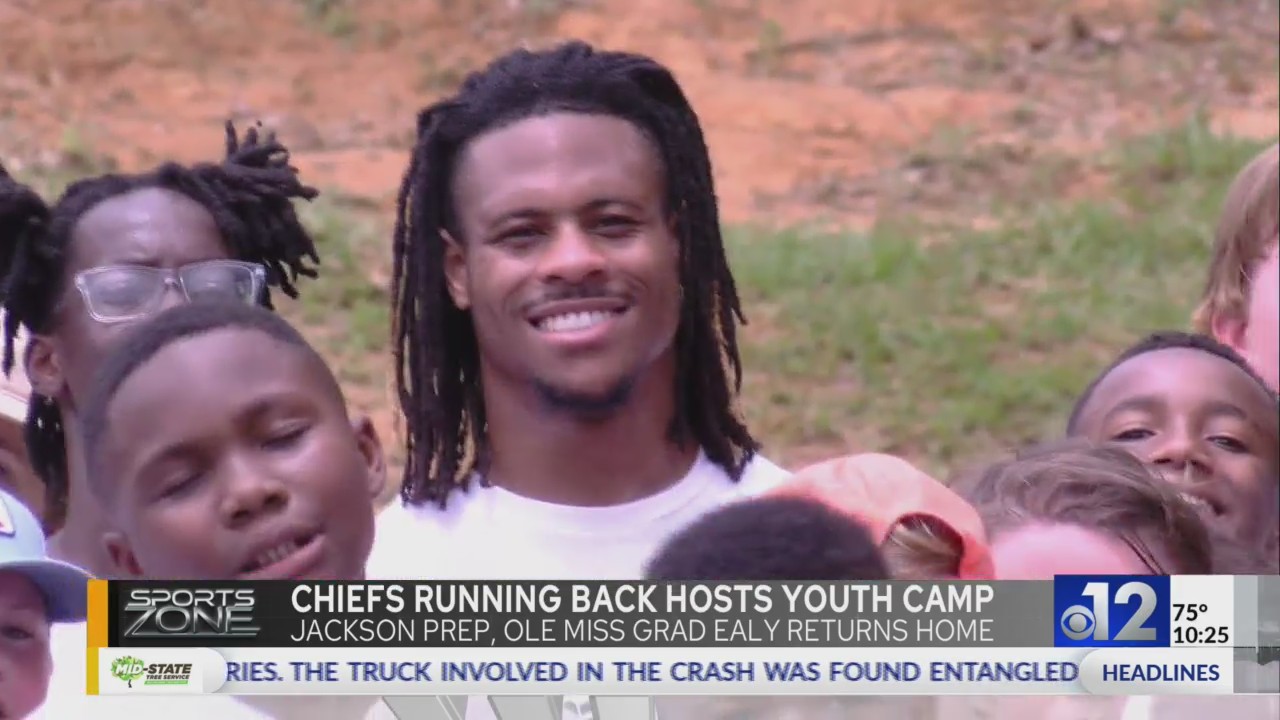 Jackson Prep, Ole Miss Grad Ealy Hosts Youth Football Camp in